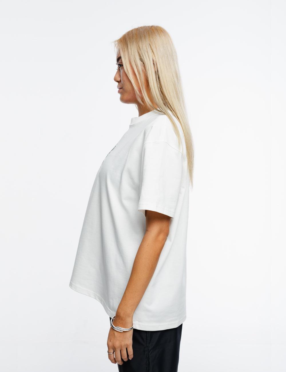 CAMISETA ATTIRE