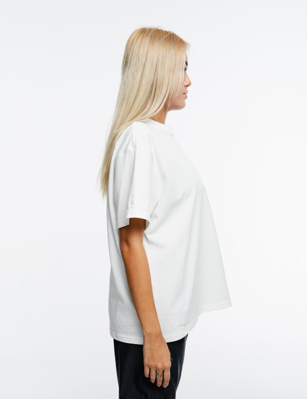 CAMISETA ATTIRE