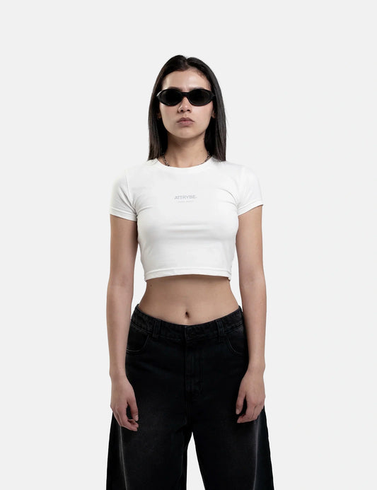 CAMISETA BABY TEE
