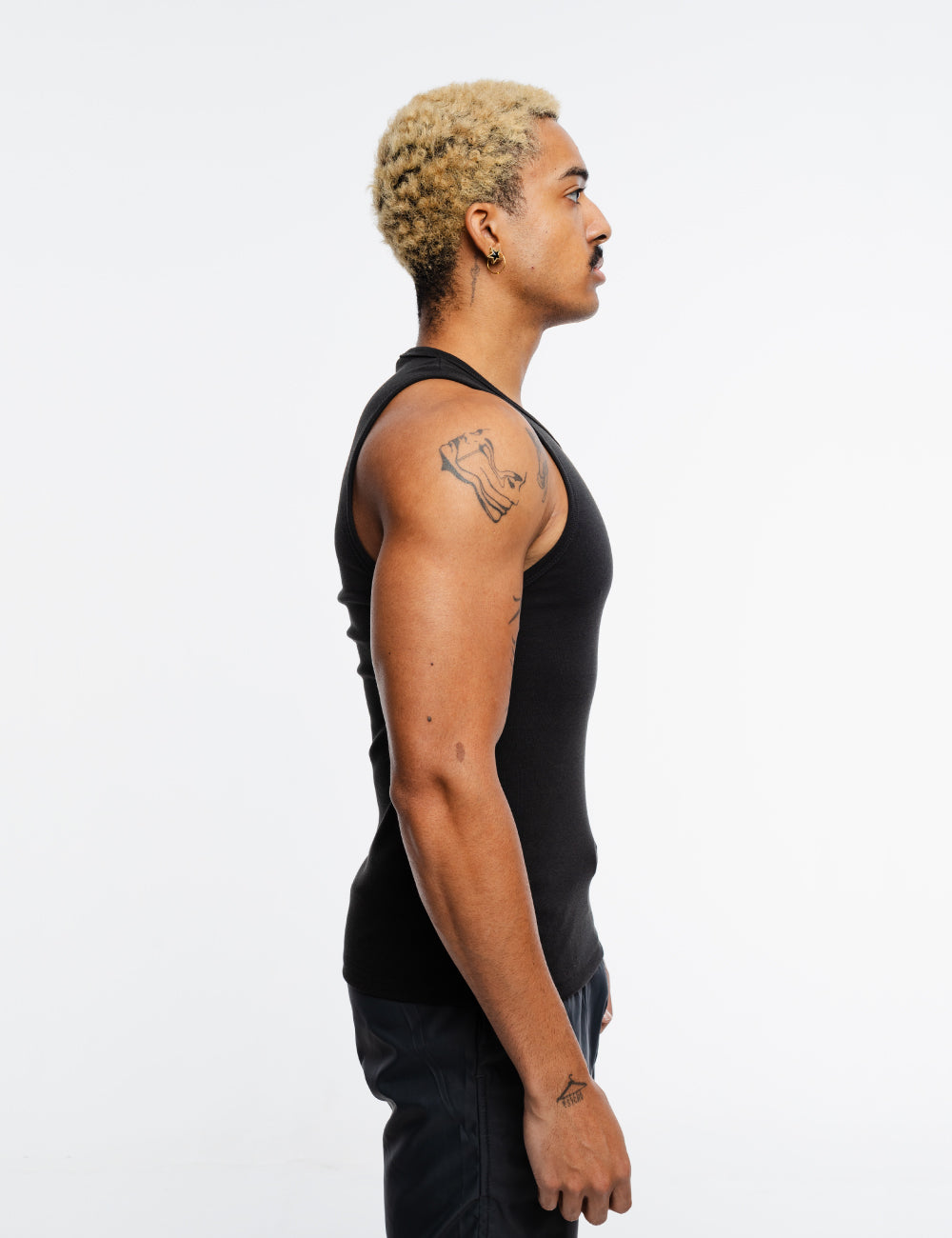 TANK TOP NEGRA