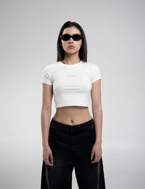 CAMISETA BABY TEE
