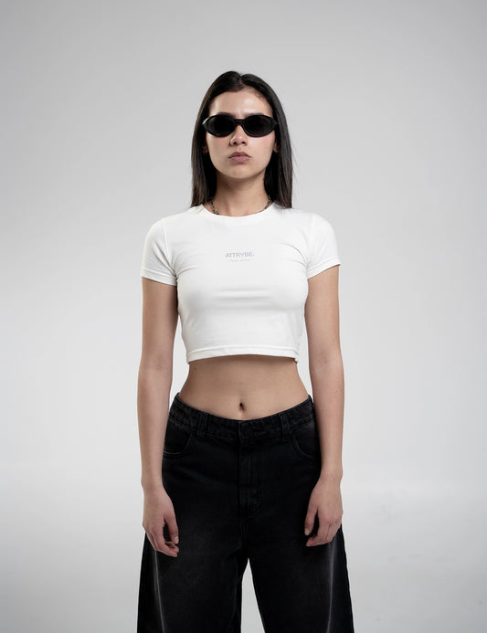 CAMISETA BABY TEE